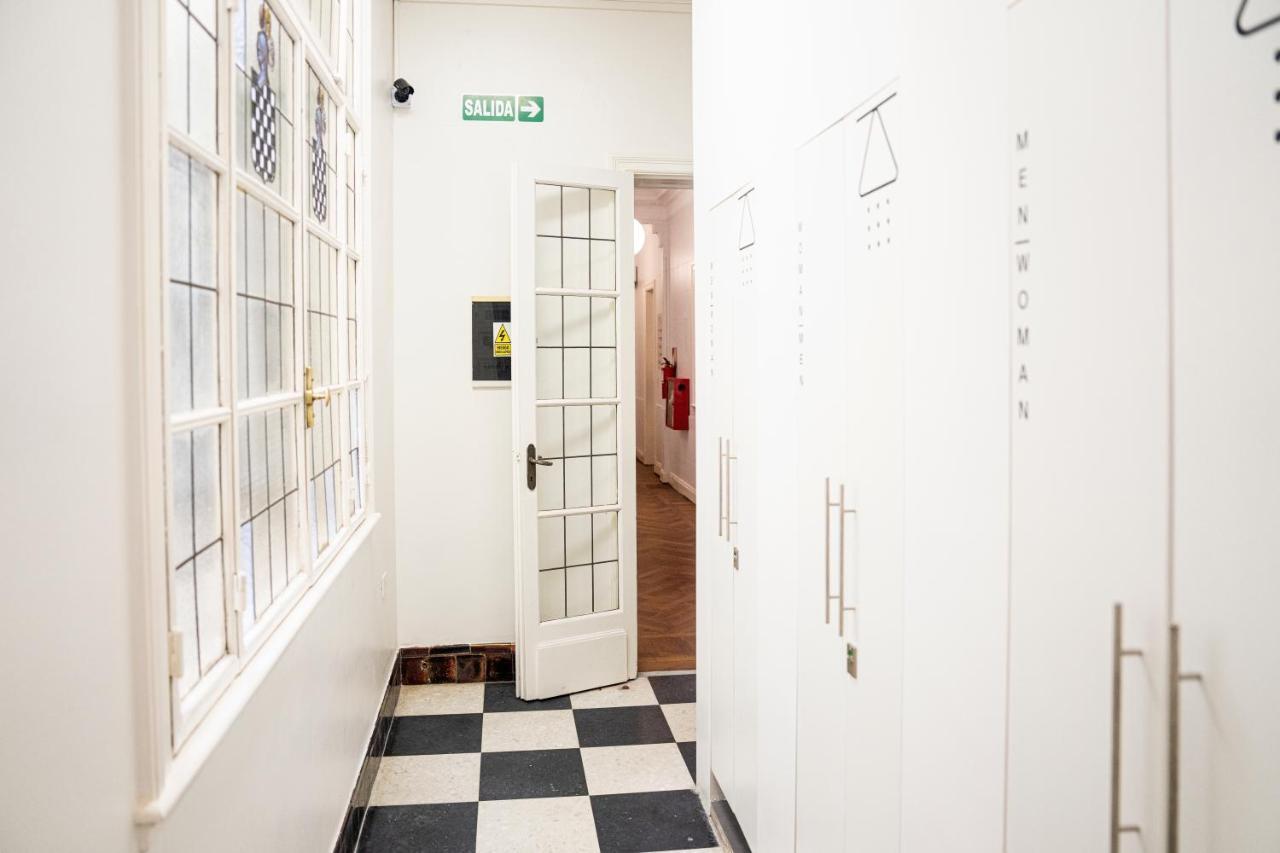 Bed in 8-Bed Mixed Dormitory Room,1325054797:JPEG